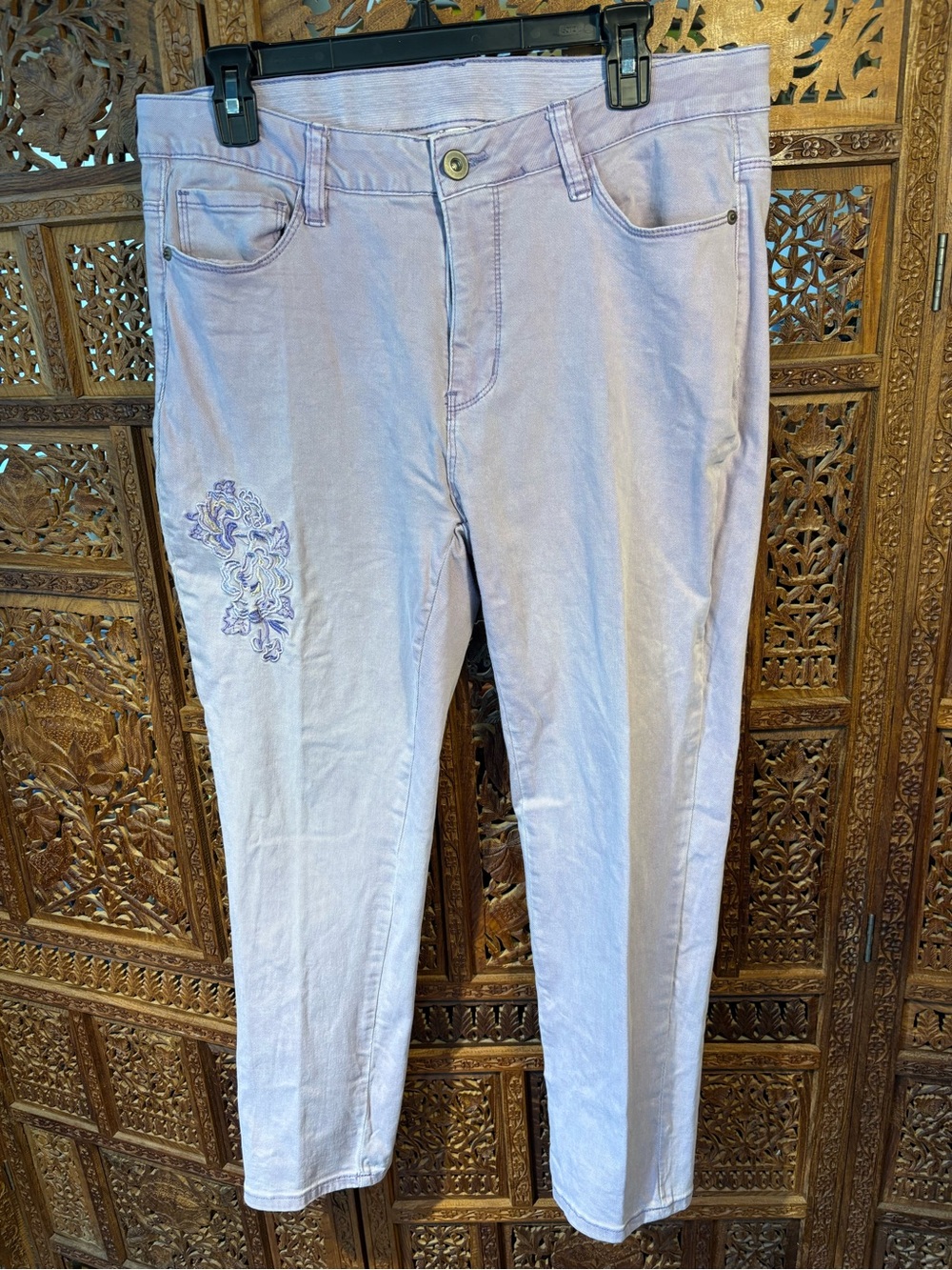 Avenue Lavender Skinny Jeans with Floral Embroidery